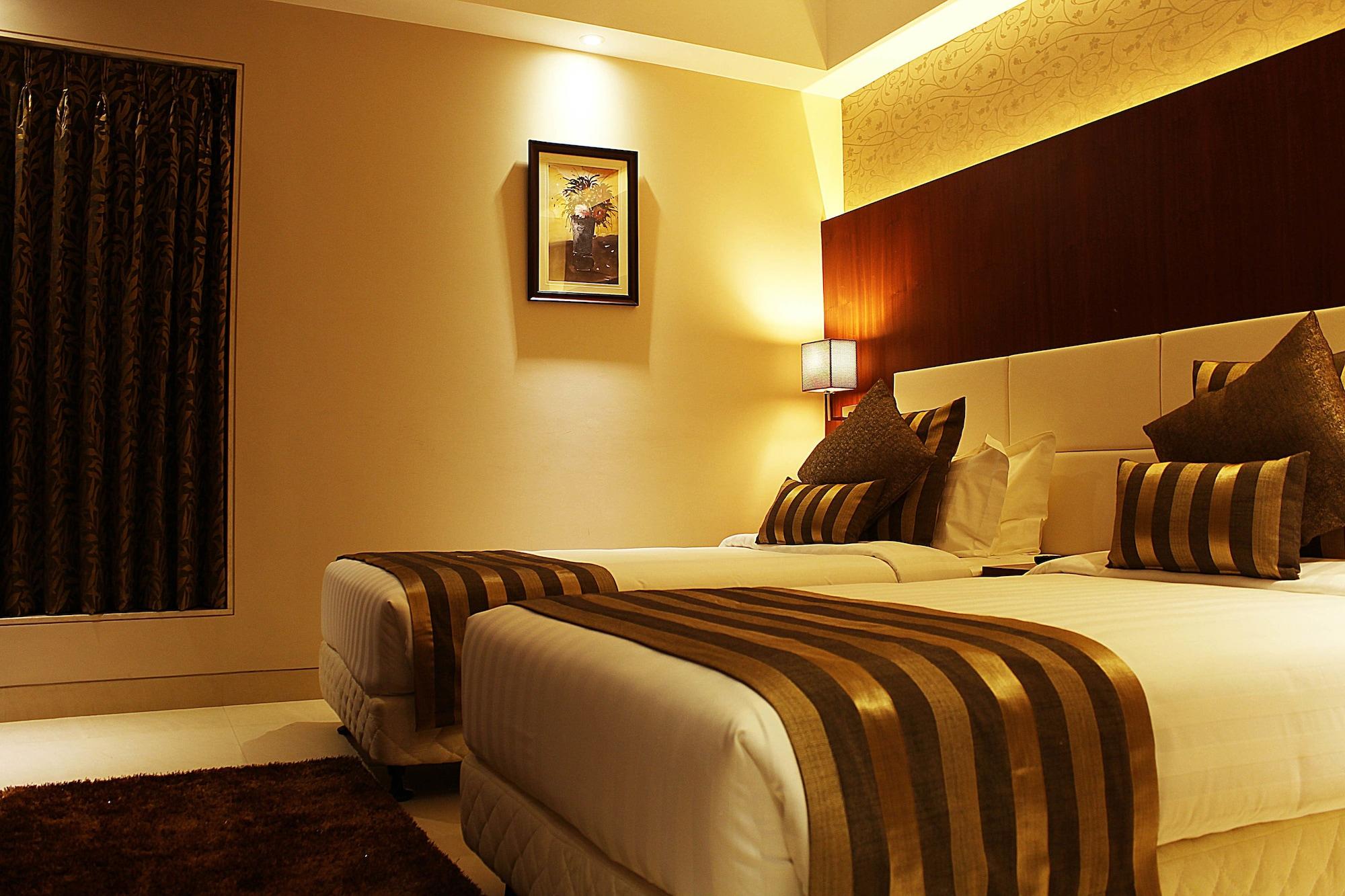 Celesta - Kolkata Hotell Exteriör bild