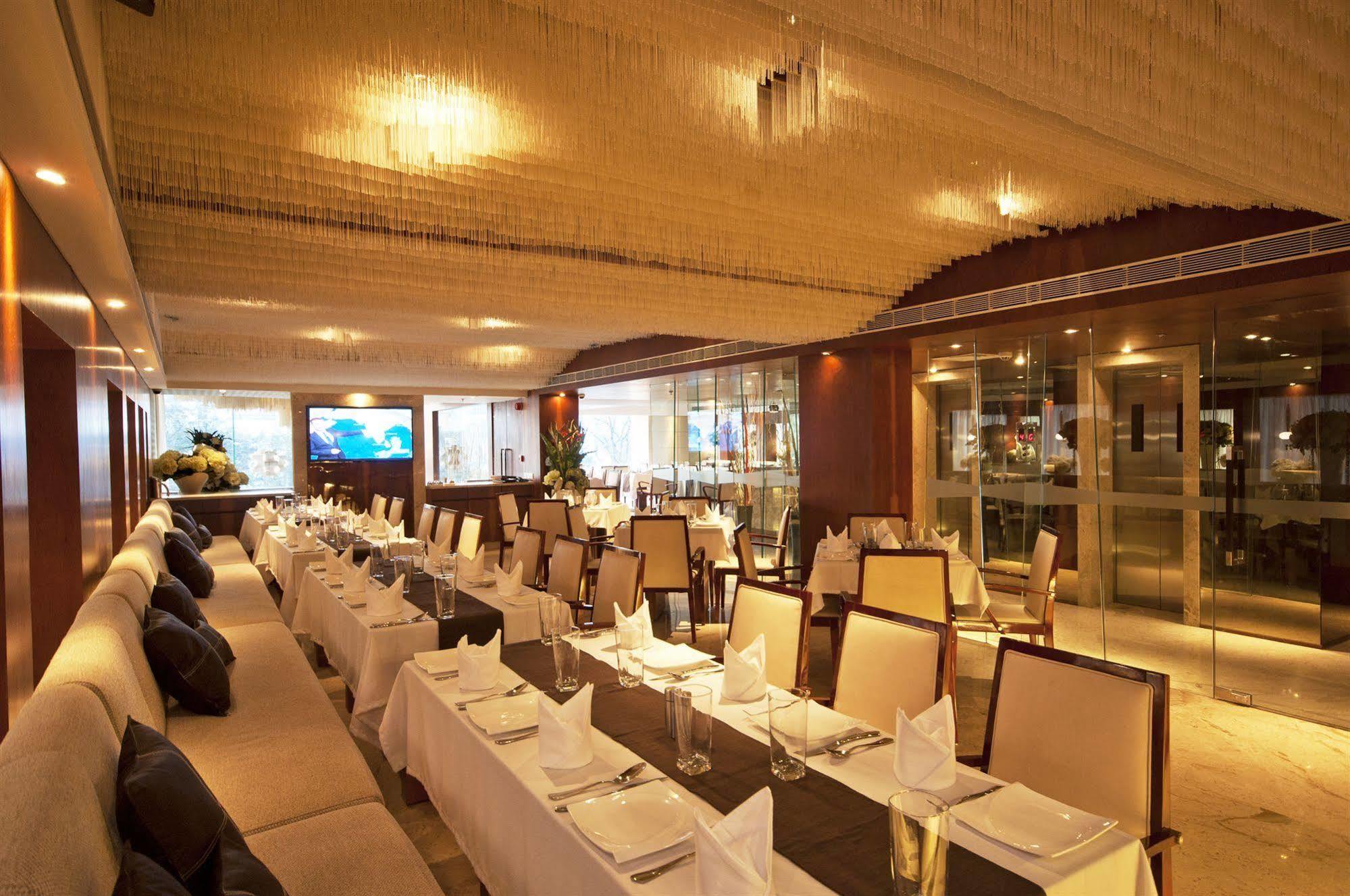 Celesta - Kolkata Hotell Exteriör bild