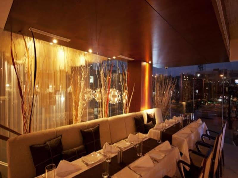 Celesta - Kolkata Hotell Exteriör bild