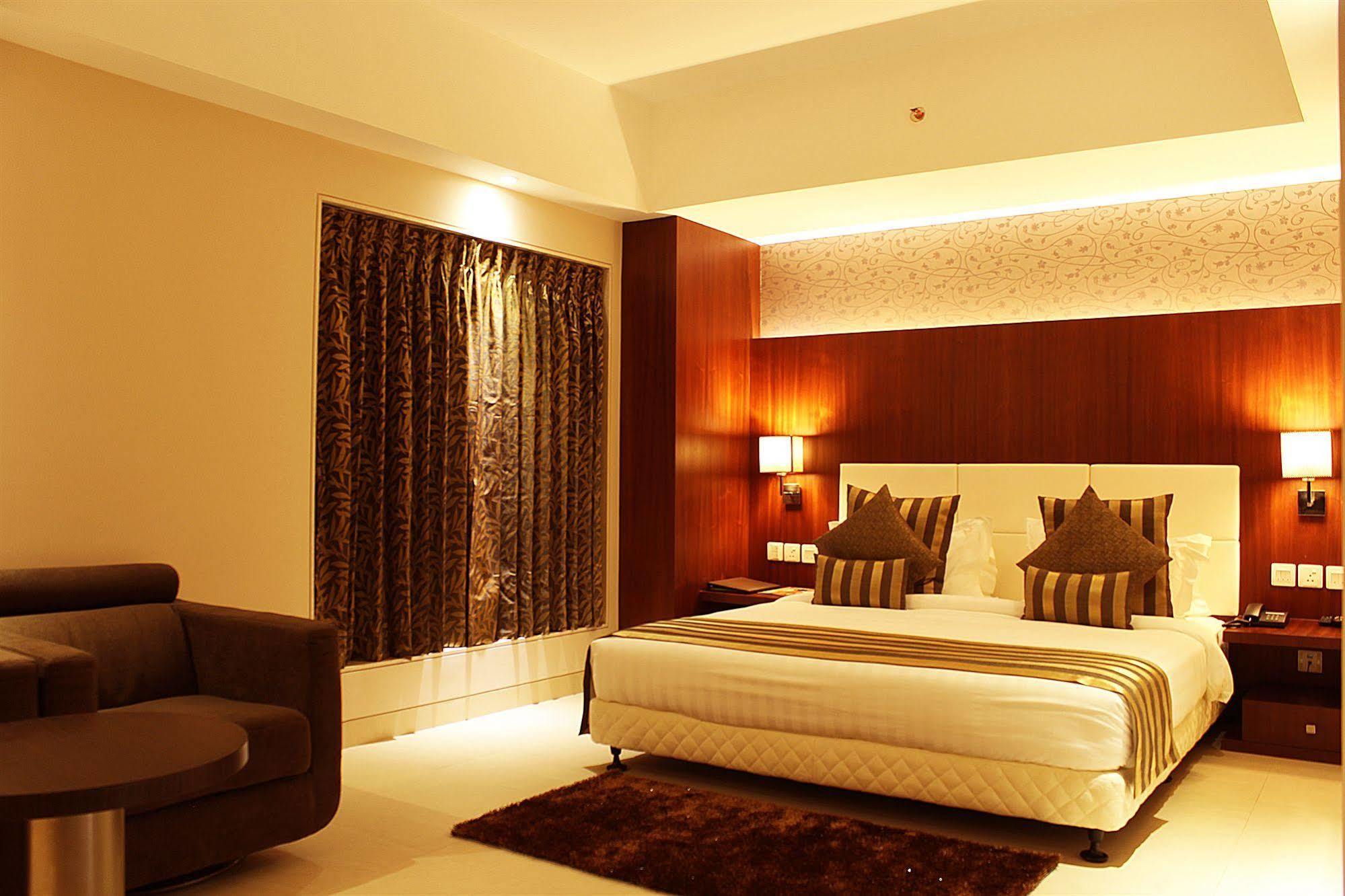 Celesta - Kolkata Hotell Exteriör bild